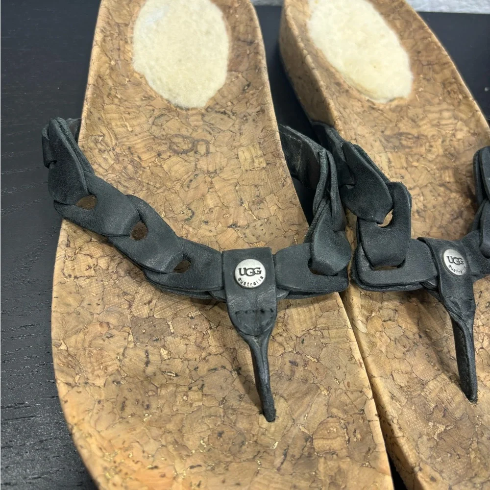 UGG Australia 7 Black Leather‎ Braided Thong Cork Flip Flops Shearling Sandals